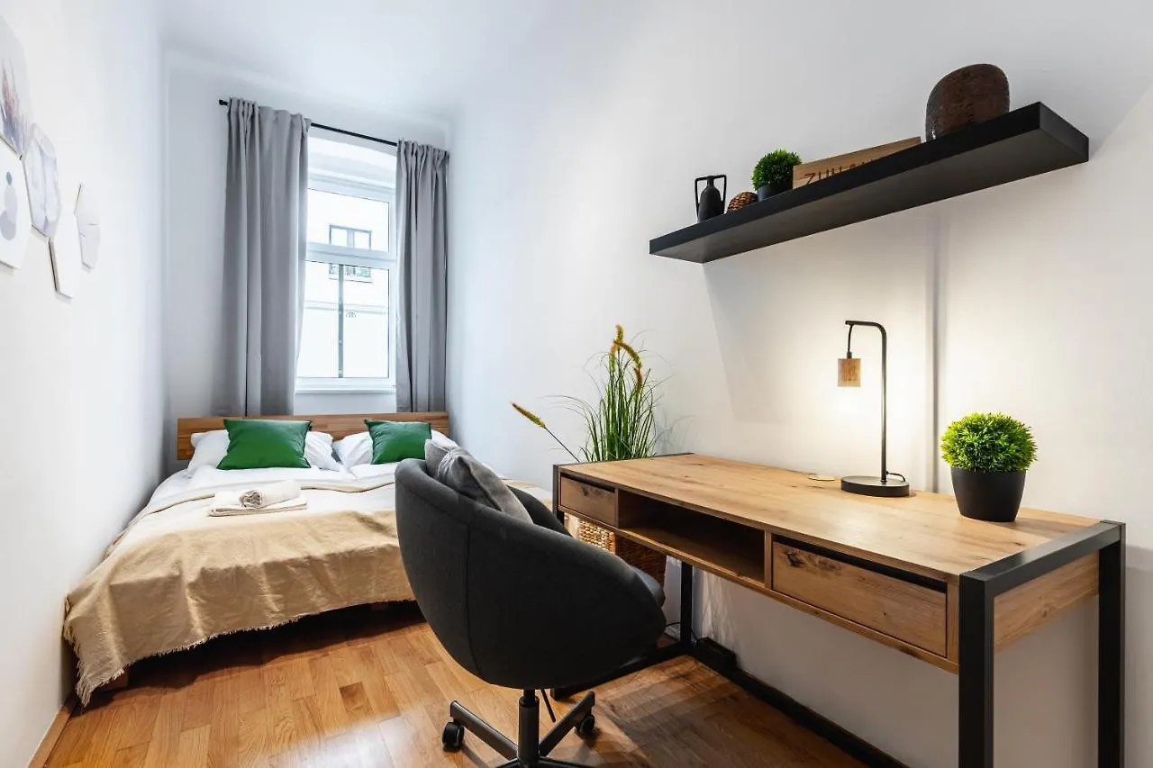 Stylish Designed Apartment In A Top Location Wenen