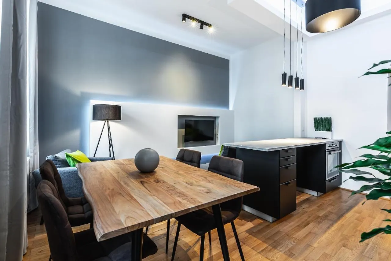 Stylish Designed Apartment In A Top Location Wenen